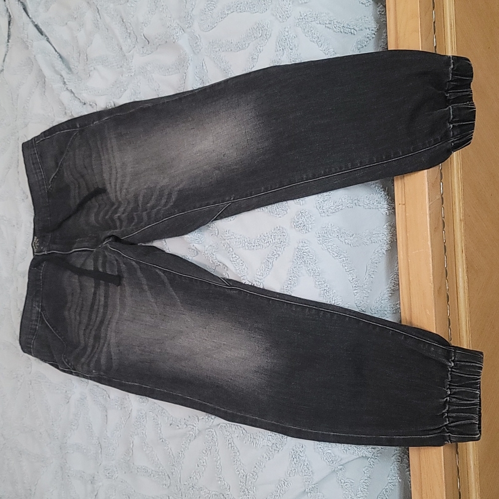 Levis Jean's black, elastic draw string waist size 35 like new